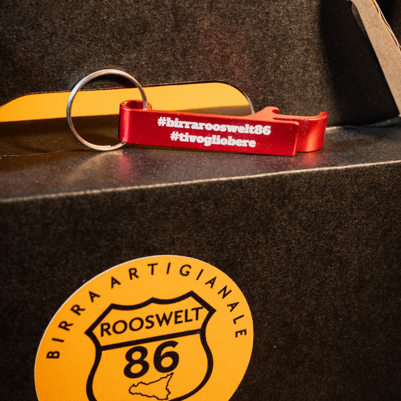 Birra Roosweelt Box regalo 3 x 33 cl + Gadget bicchiere, maglietta, zainetto, apribottiglie